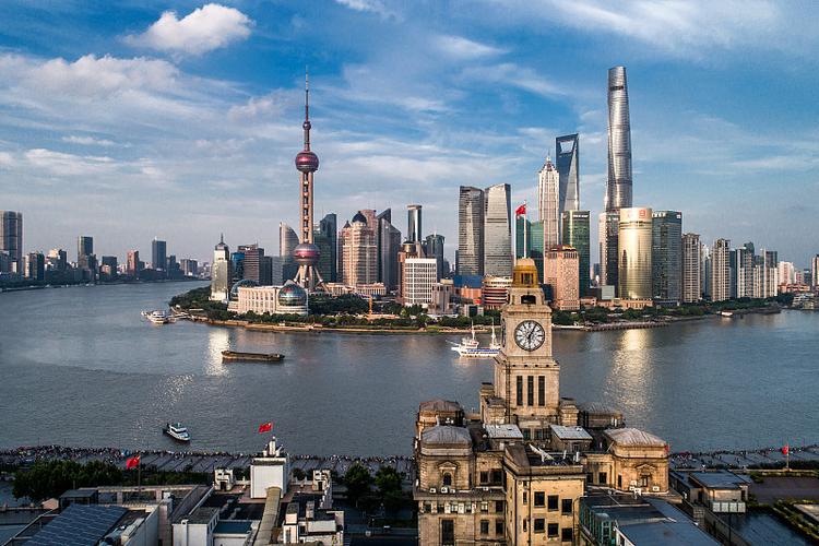上海外滩建筑群航拍图片素材